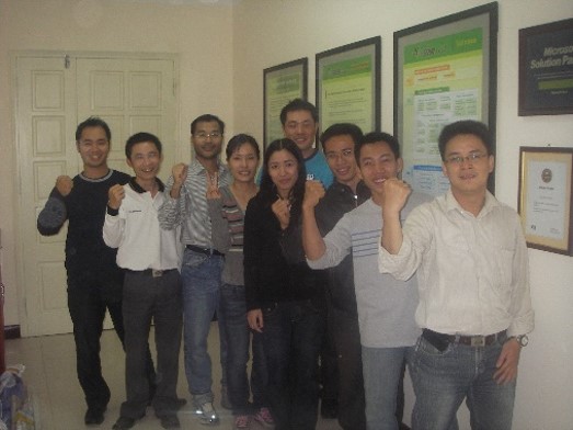 Nhân sự văn phòng Việt Nam năm 2006